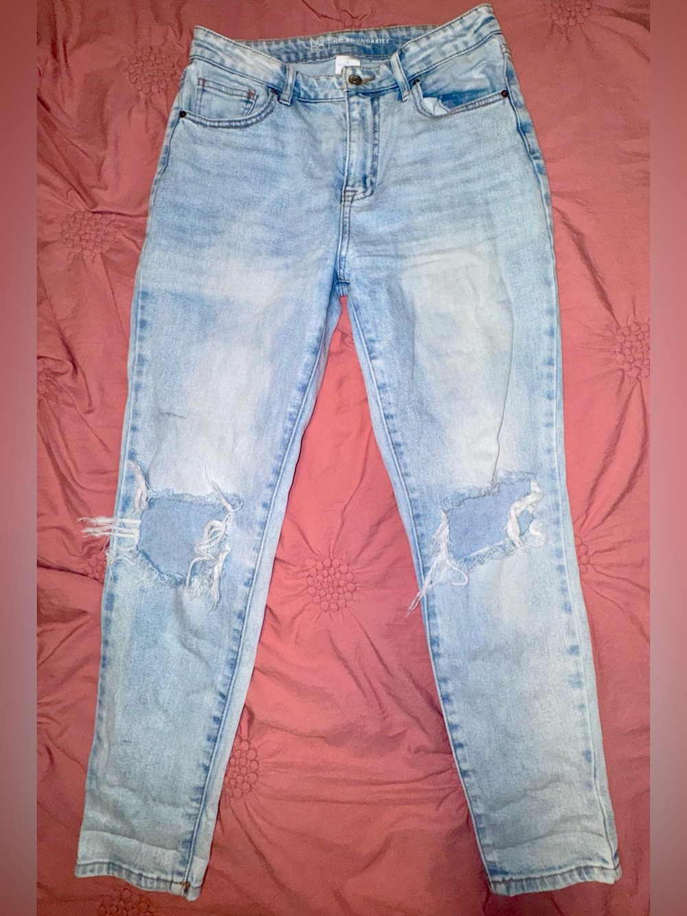No Boundaries Light Blue Distressed Jeans